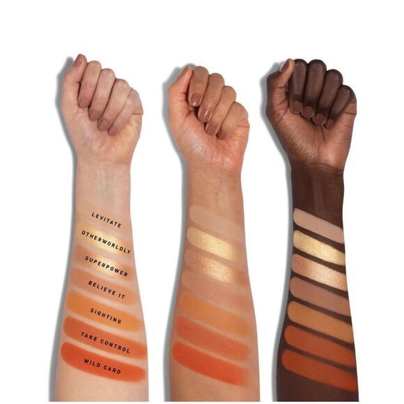 Morphe 350 Supernatural Glow (Mattes and Shimmer Eyeshadows) Everyday Makeup - Picture 4 of 5